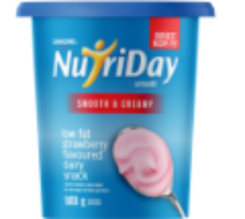 Danone NutriDay Strawberry Fruity & Creamy Low Fat Dairy Snack 900g
