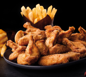 CHICKEN LICKEN HOTWINGS Party 16